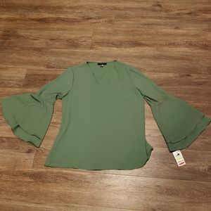 Alfani Green bell sleeve blouse